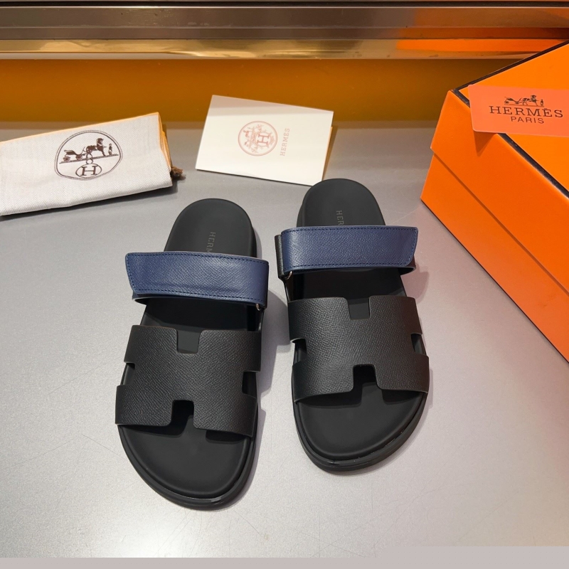 H**mes sandals